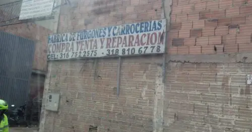 FABRICACION DE FURGONES Y CARROCERIAS FABRICACION DE FURGONES Y CARROCERIAS